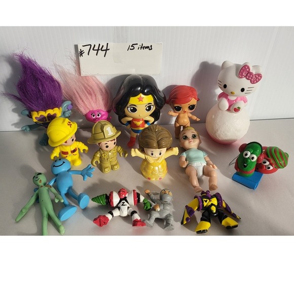 Troll Dolls Wonder Woman Hello Kitty Veggie Tales Toy 15 Lot Kids Figures - Picture 2 of 3